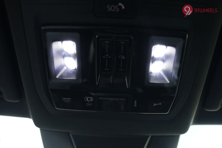 Volkswagen Tiguan R-Line Roof Mounted Controls/Sunroof & Cabin Light Controls