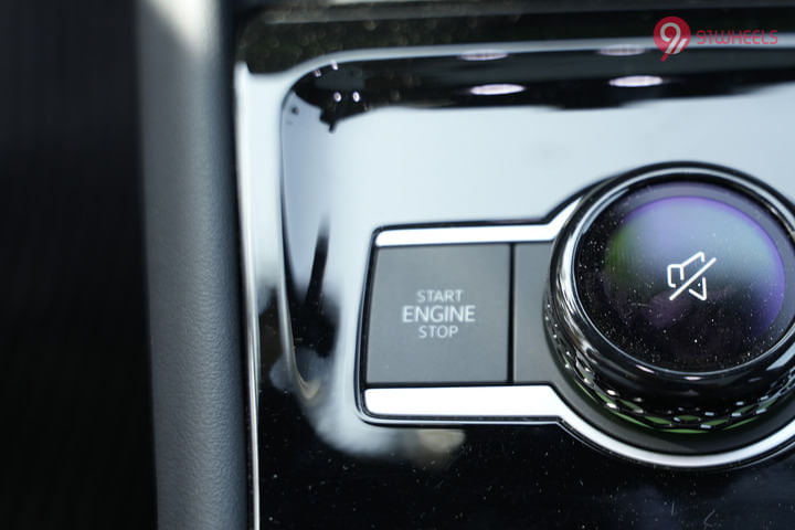 Volkswagen Tiguan R-Line Engine Start Button