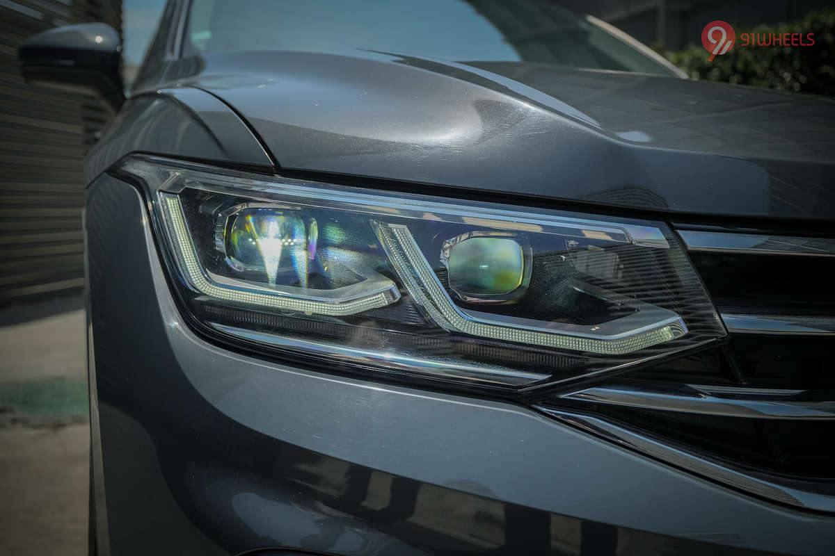 Volkswagen Tiguan 2021-2025 Headlight