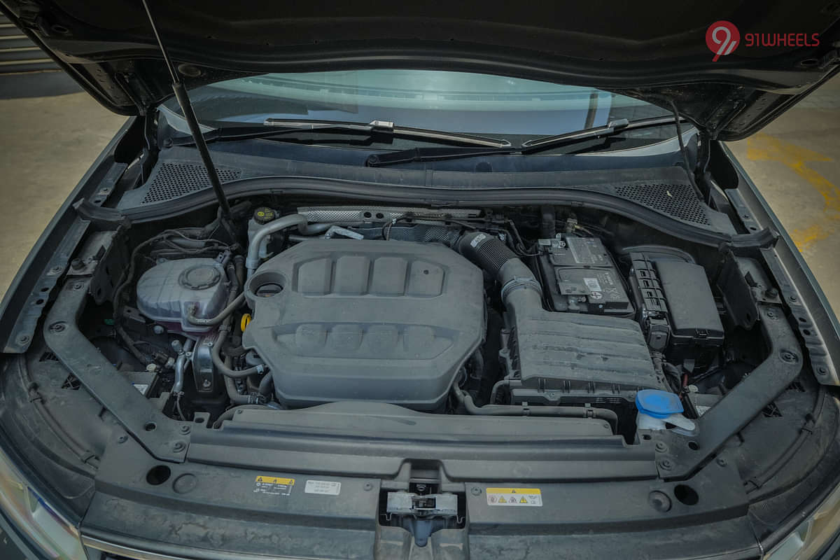 Volkswagen Tiguan 2021-2025 Engine Shot