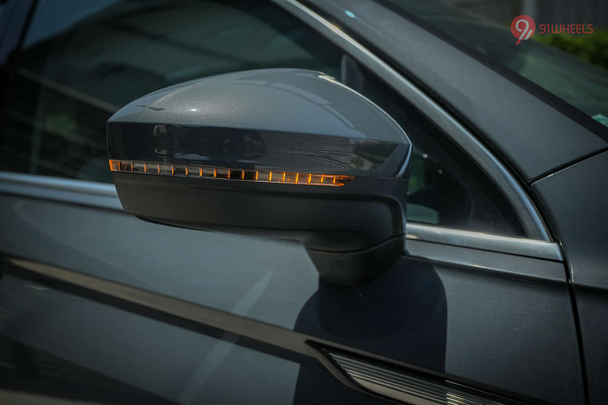 Volkswagen Tiguan 2021-2025 ORVM Blinker
