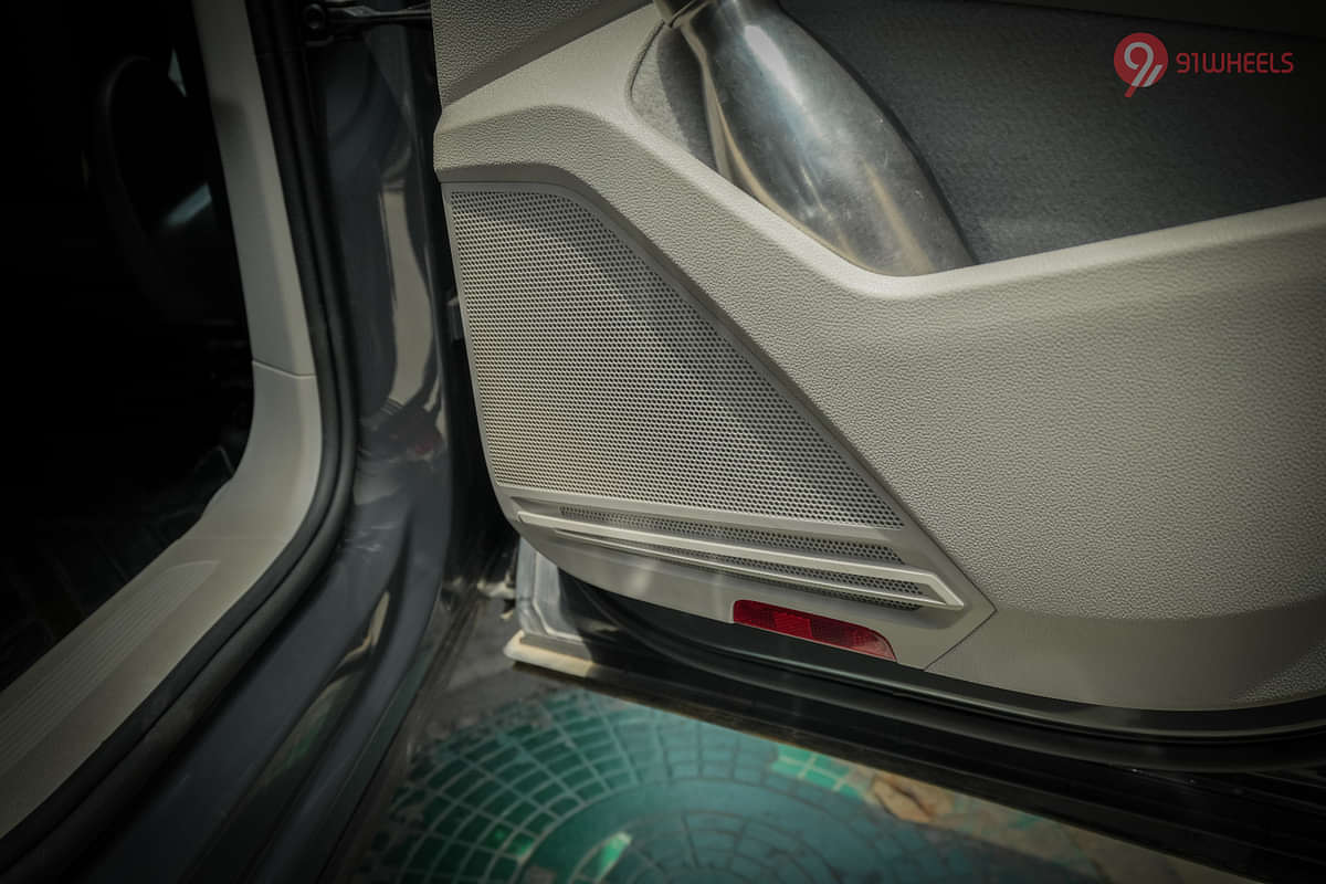 Volkswagen Tiguan Rear Speakers