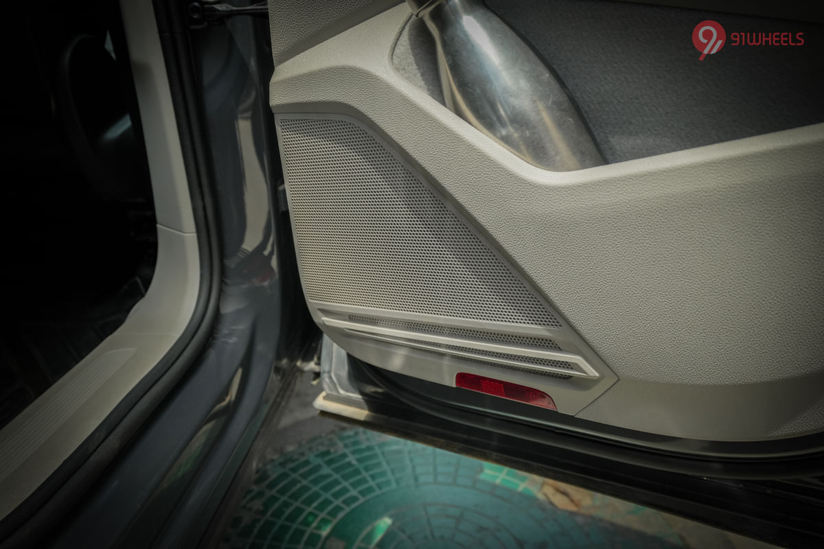 Volkswagen Tiguan 2021-2025 Rear Speakers