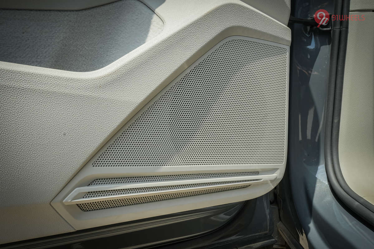 Volkswagen Tiguan Front Speakers