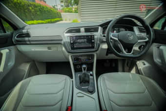 Volkswagen Tiguan 2021-2025 Dashboard Volkswagen Tiguan 2021-2025 Dashboard