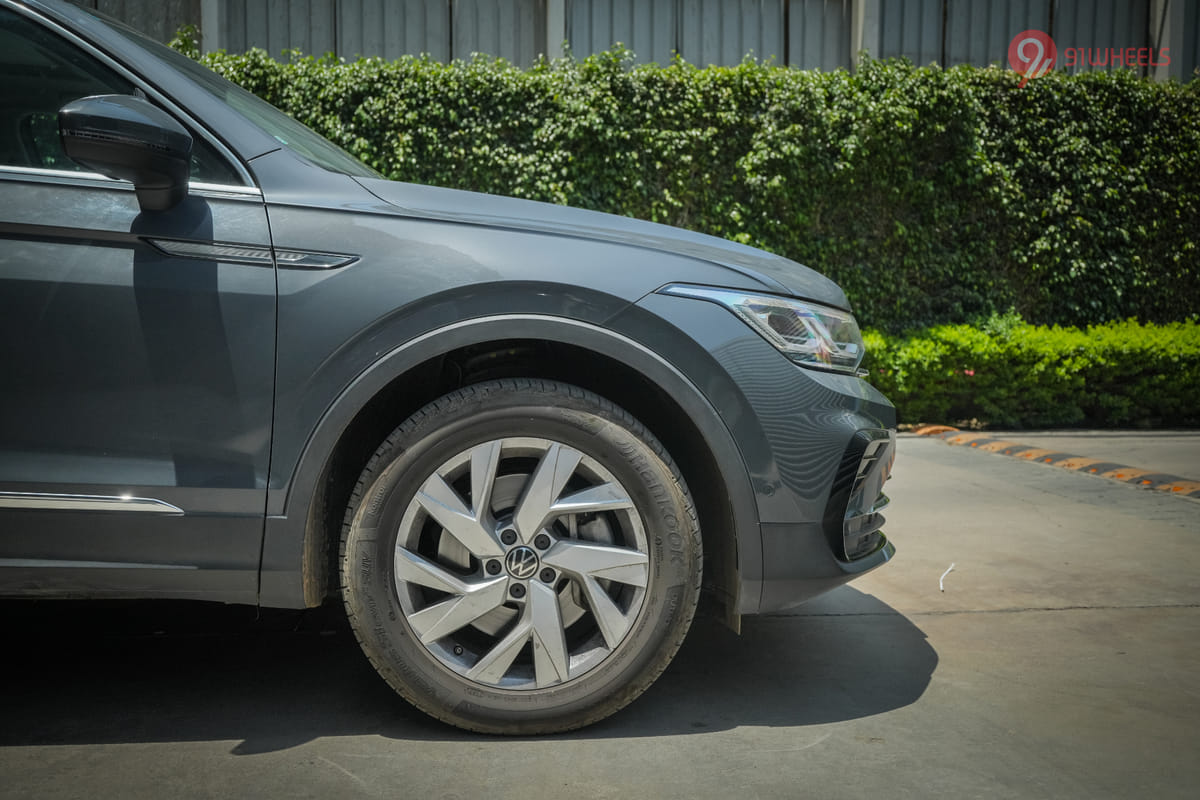 Volkswagen Tiguan 2021-2025 Front Fender