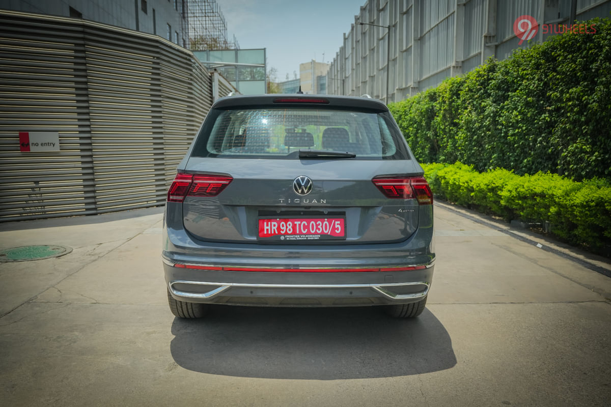 Volkswagen Tiguan 2021-2025 Rear View