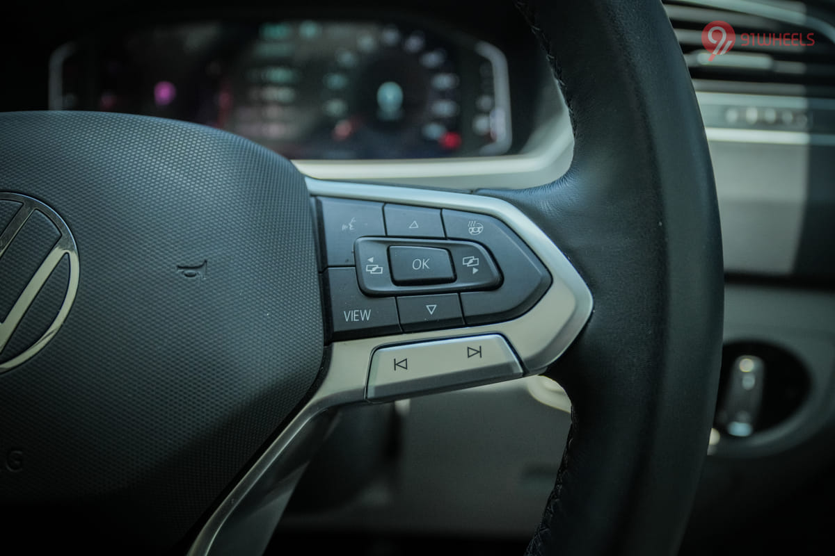 Volkswagen Tiguan 2021-2025 Right Steering Mounted Controls Volkswagen Tiguan 2021-2025 Right Steering Mounted Controls