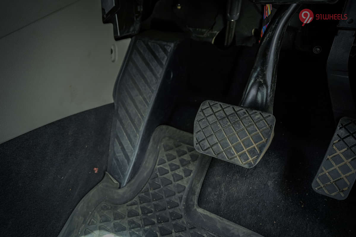 Volkswagen Tiguan Dead Pedal