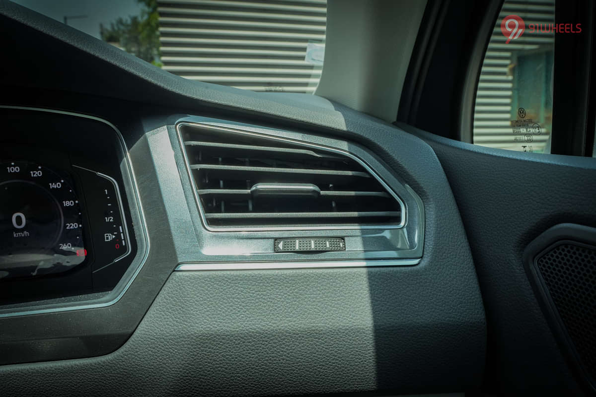 Volkswagen Tiguan Right Side Air Vents