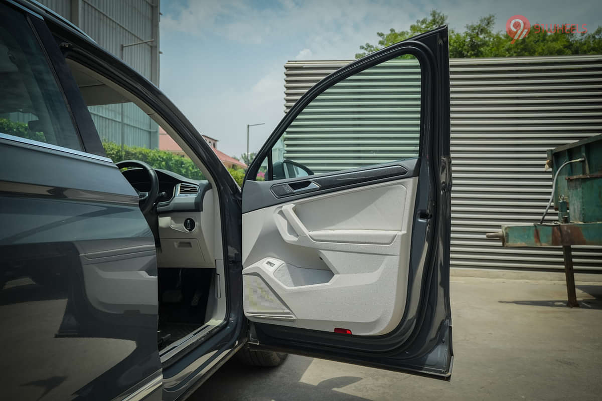 Volkswagen Tiguan 2021-2025 Driver Side Front Door Pad