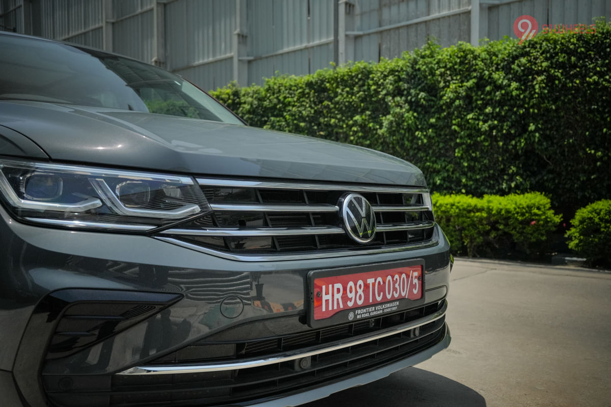 Volkswagen Tiguan 2021-2025 Grille