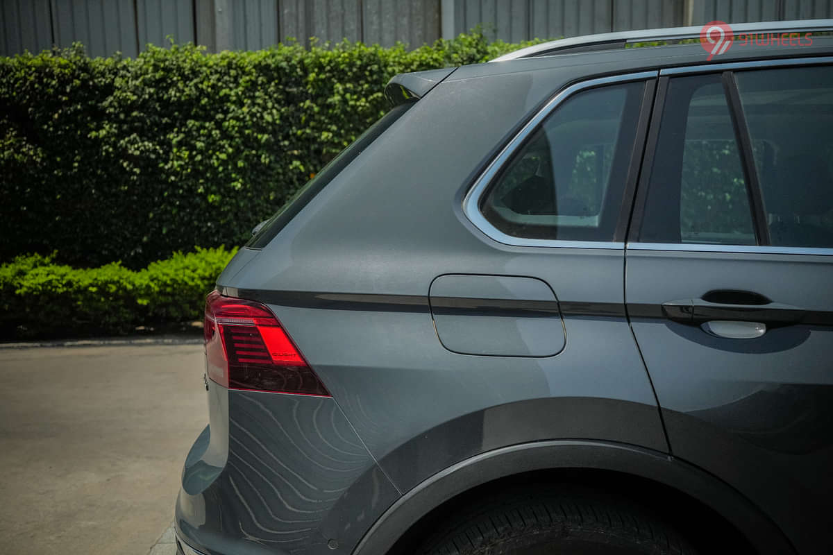 Volkswagen Tiguan 2021-2025 Rear Quarter Glass
