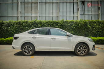Volkswagen Virtus Right Side View Volkswagen Virtus Right Side View