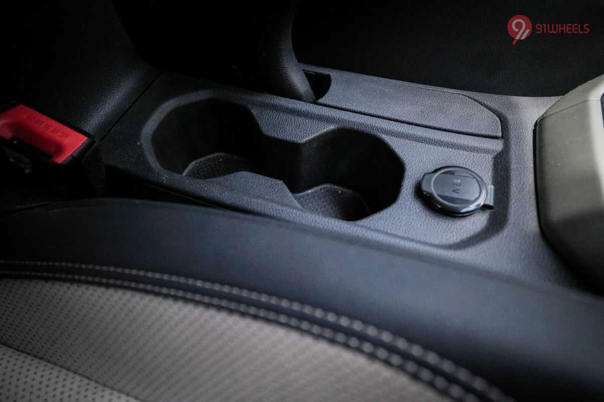 Volkswagen Virtus Cup Holders