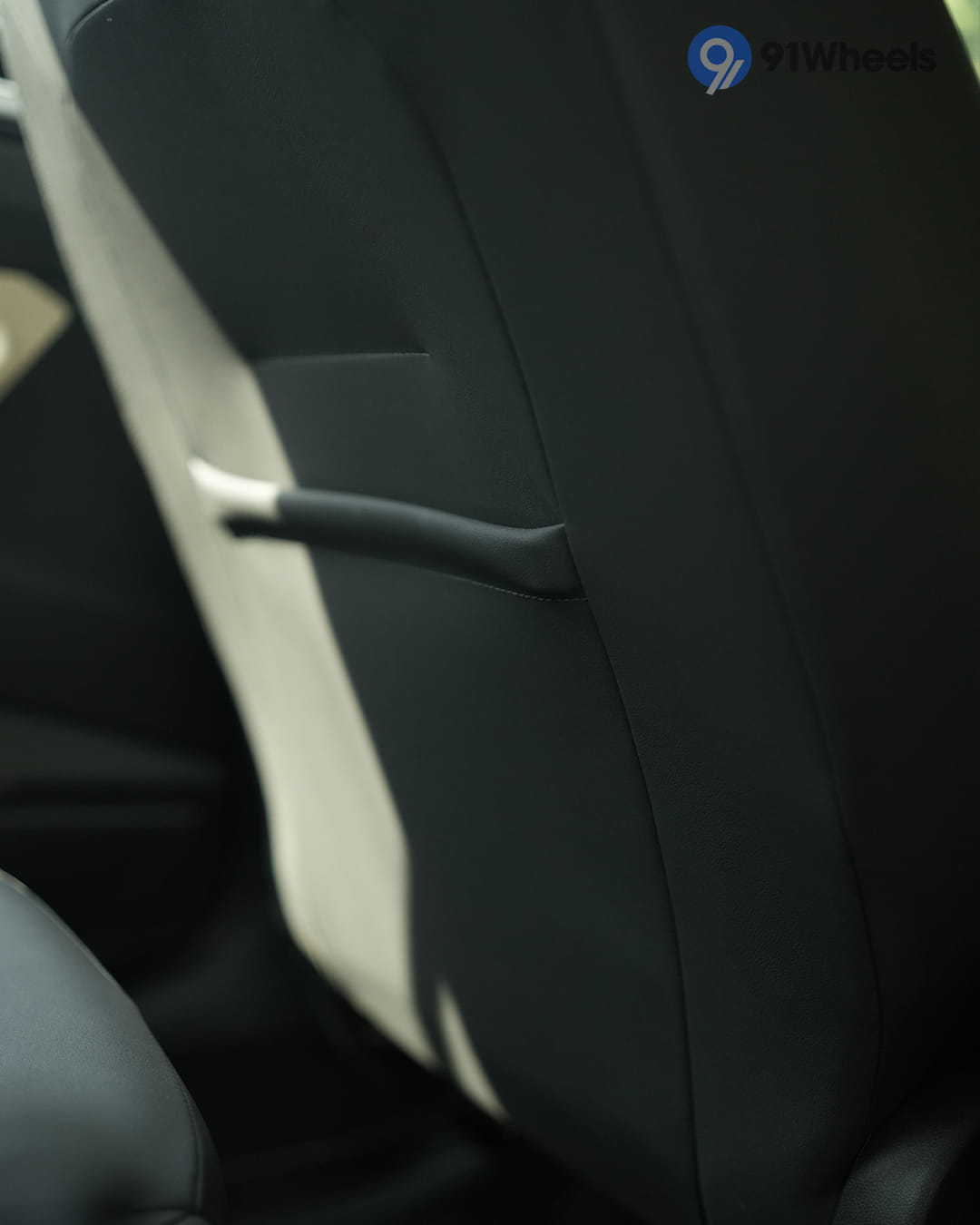 Seats & Cabin Comfort - 7