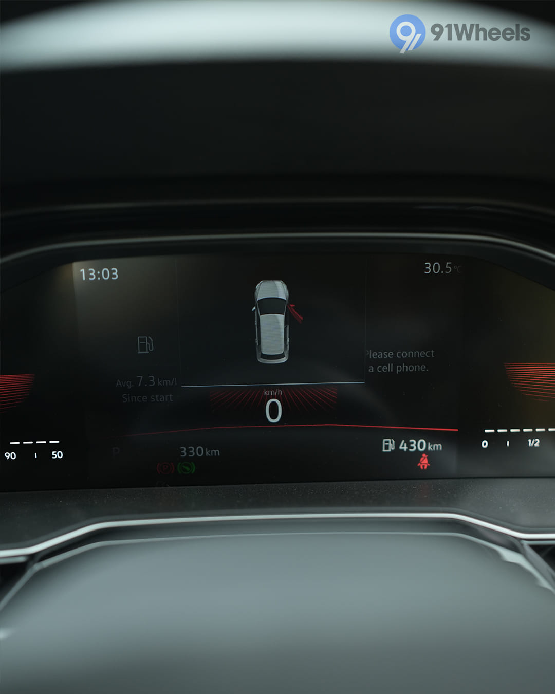 Dashboard & Front Cabin - 5