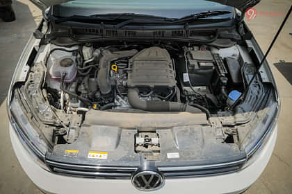 Volkswagen Virtus 1.0L TSI Sound Edition AT Engine Shot