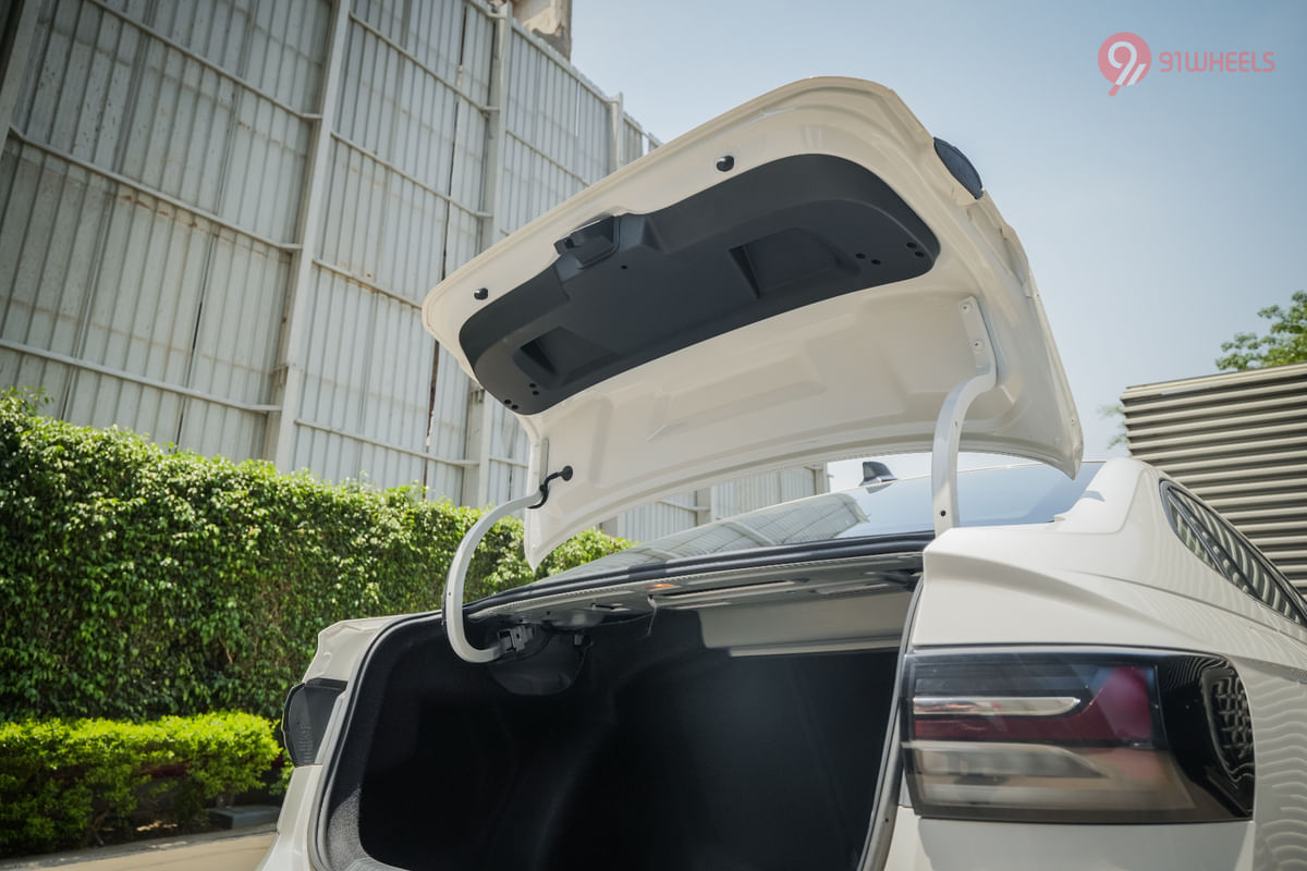 Volkswagen Virtus Open Boot/Trunk