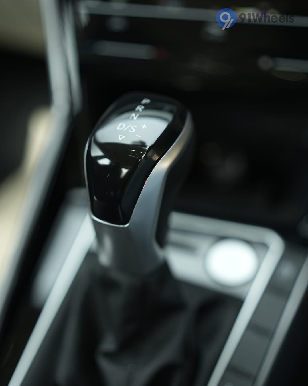 Volkswagen Virtus Gear Shifter / Gear Shifter Stalk