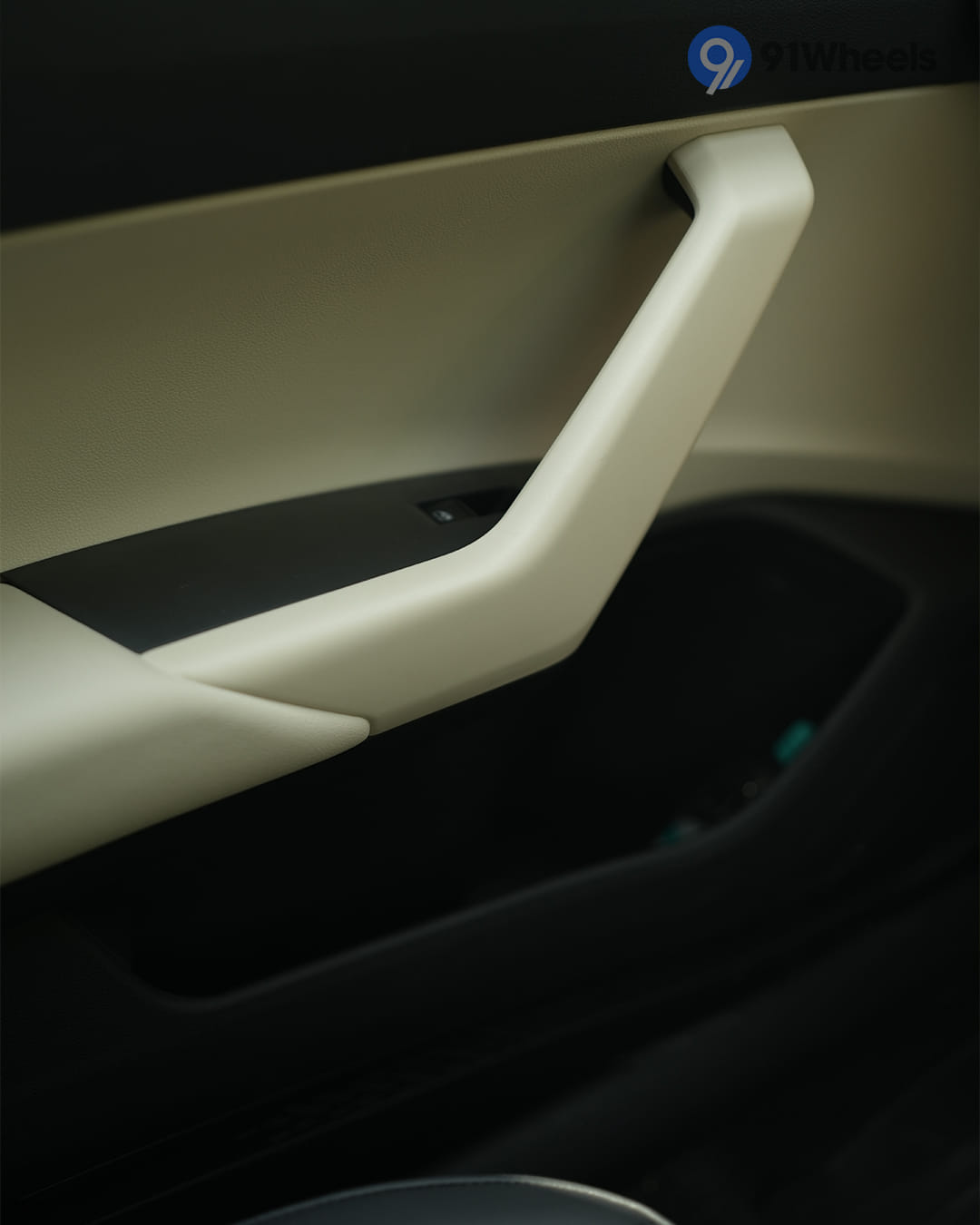 Volkswagen Virtus Rear Door Pad Handle