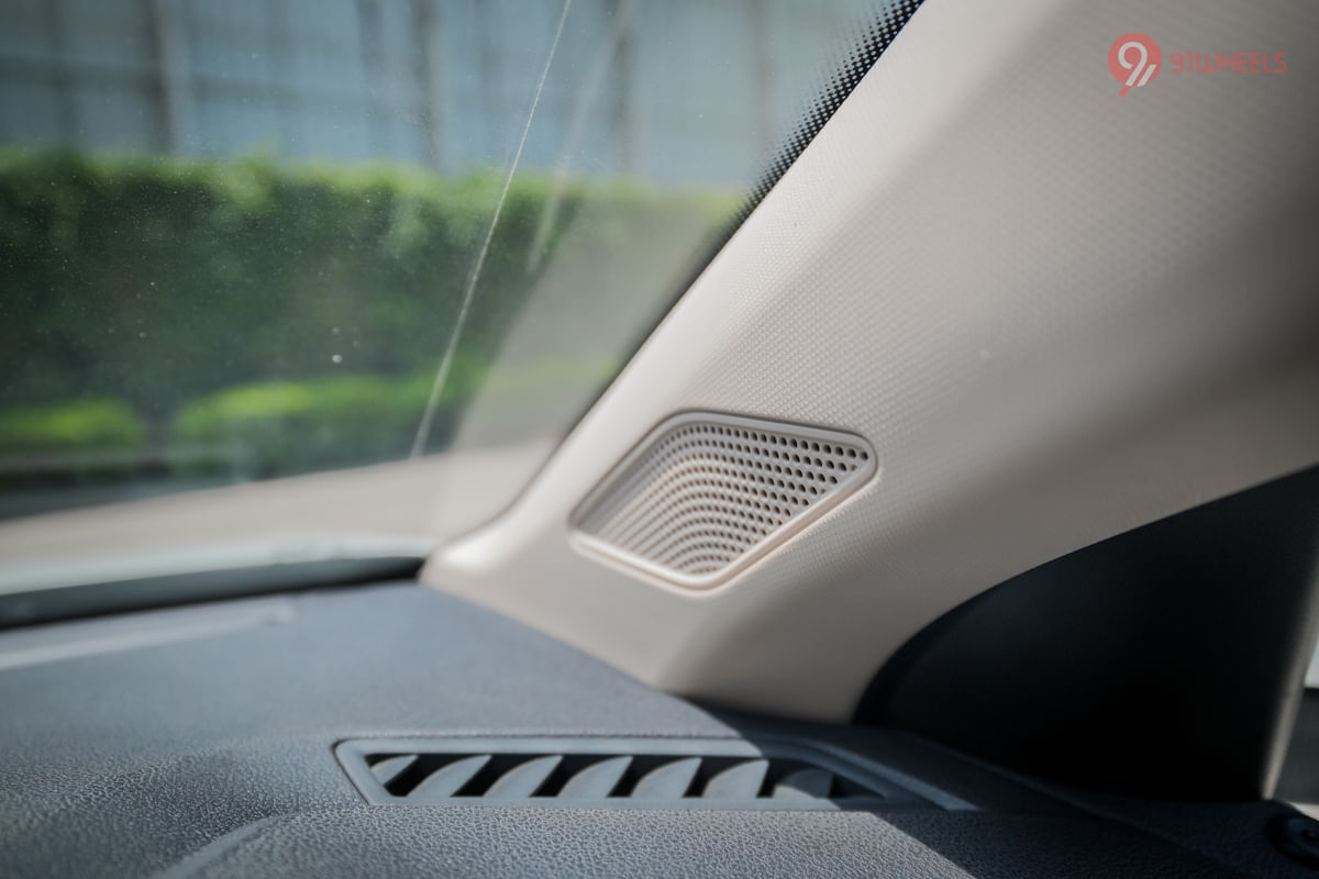 Volkswagen Virtus Front Tweeters