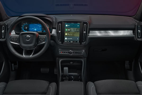 Volvo EC40 Dashboard