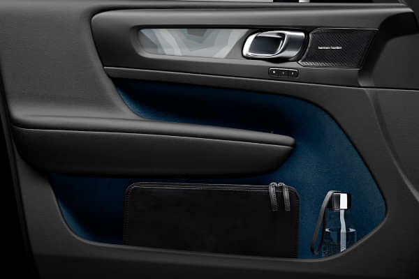 Volvo EC40 Driver Side Door Pad Handle