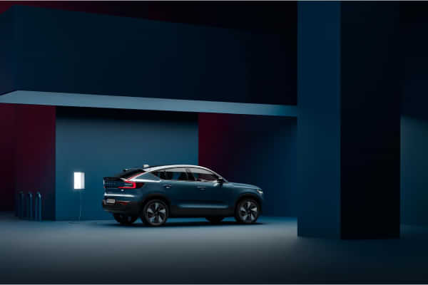 Volvo EC40 Right Side View Volvo EC40 Right Side View