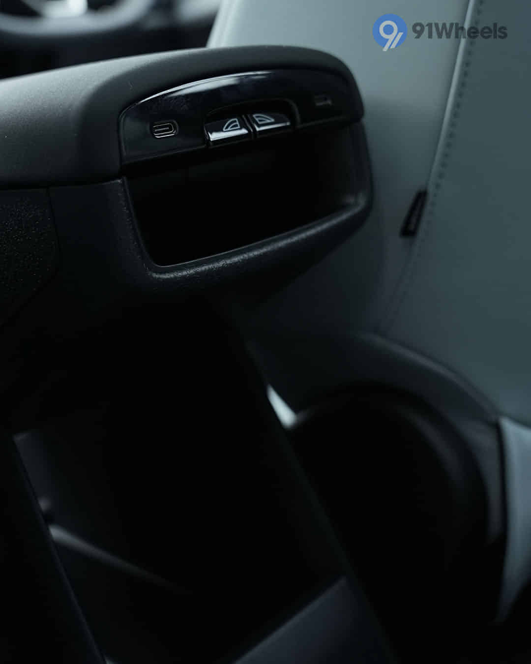 Rear Row Air Vents Rear Row Air Vents