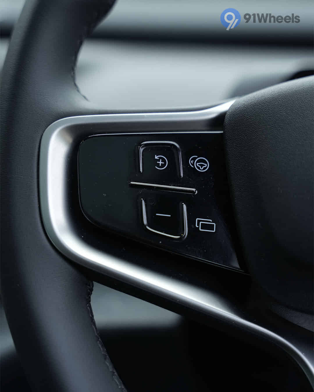 Left Steering Mounted Controls Left Steering Mounted Controls