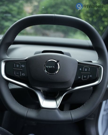 EX30 Steering Wheel
