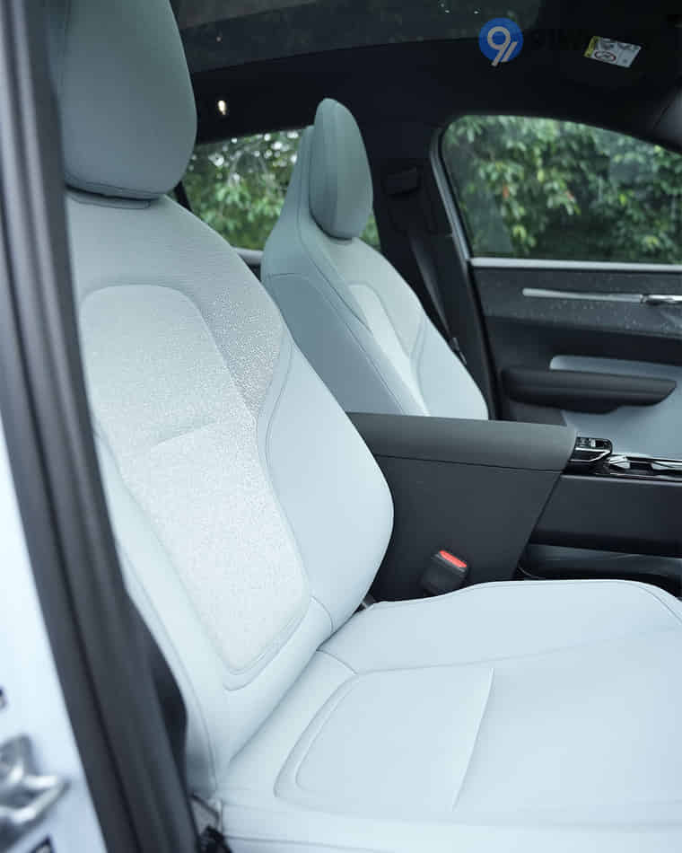 Seats & Cabin Comfort - 1