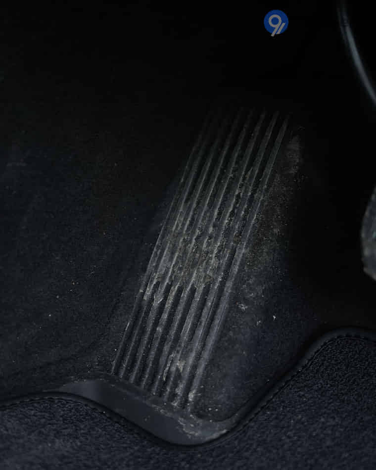 Driver Controls - 56