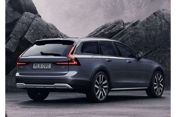 Volvo V90 Side Profile