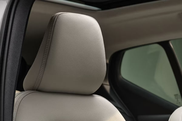 Volvo XC40 2023-2024 Front Seat Headrest