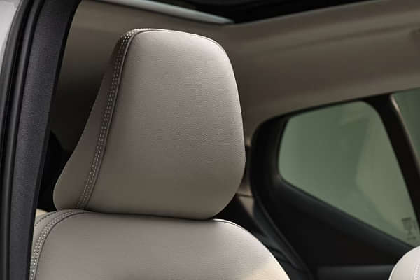 Volvo XC40 2022-2024 Front Seat Headrest
