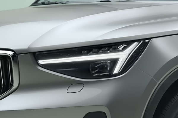 Volvo XC40 2022-2024 Headlight