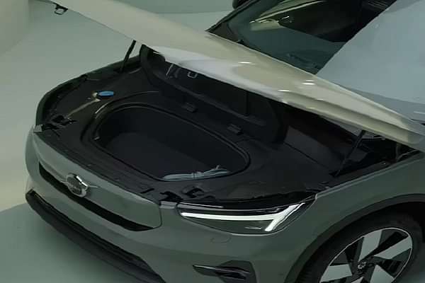 Volvo XC40 Recharge Open Boot/Trunk