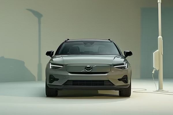 Volvo XC40 Recharge  2022-2023 Front View
