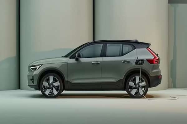 Volvo XC40 Recharge  2022-2023 Left Side View