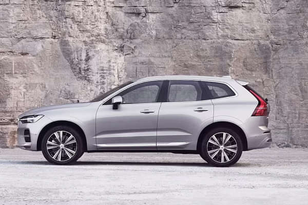Volvo XC60 Left Side View