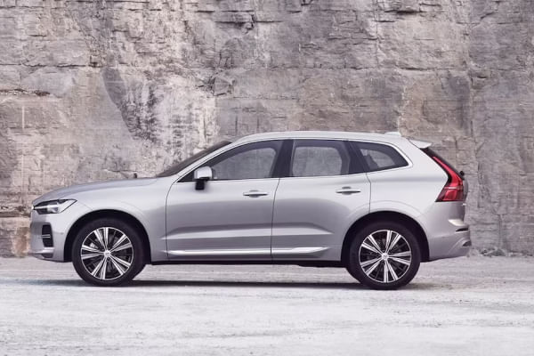 Volvo XC60 Left Side View