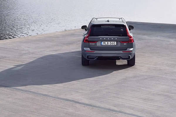 Volvo XC60 Rear View