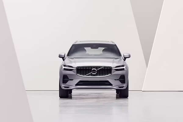 Volvo XC60 Front View