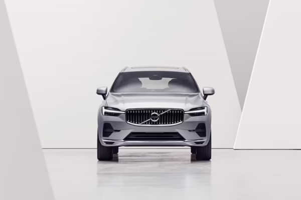 Volvo XC60 Front View Volvo XC60 Front View