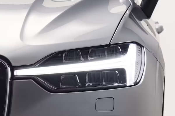 Volvo XC60 Headlight