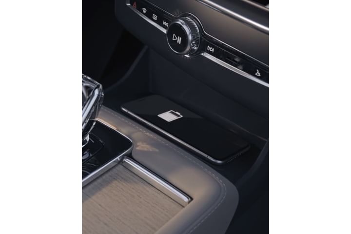 Volvo XC90 USB Port/Power Socket/Wireless Charging