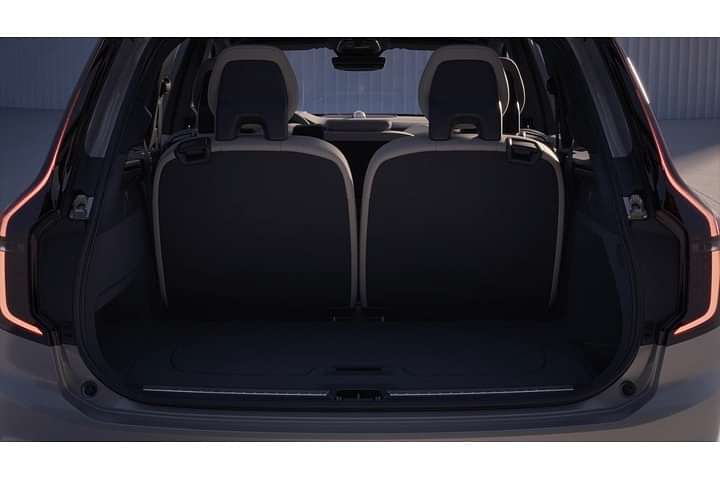 Volvo XC90 Bootspace