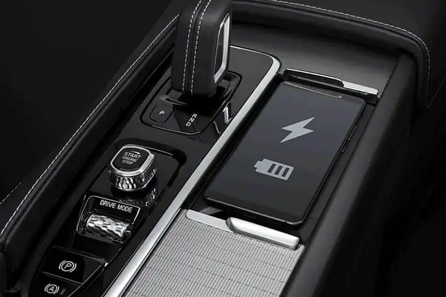 Volvo XC90 USB Port/Power Socket/Wireless Charging